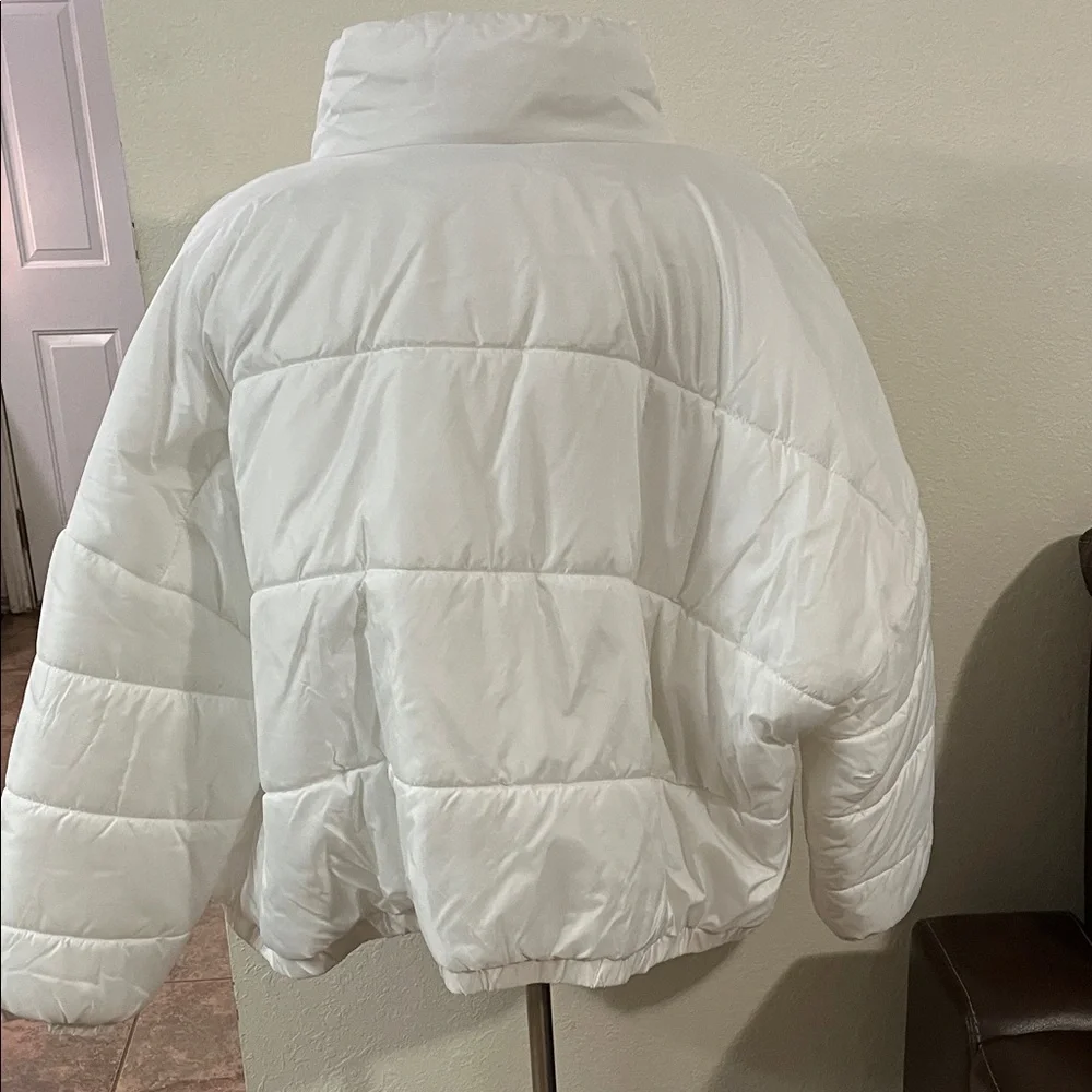 Abound White Puffer Jacket - Picture 6 of 8